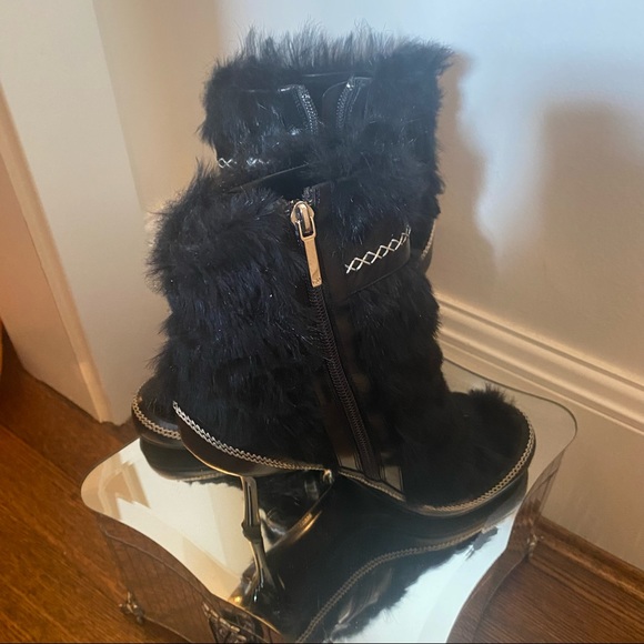 DIOR by Christian Dior Black Ankle Fur Boots Size 7 - Picture 6 of 8
